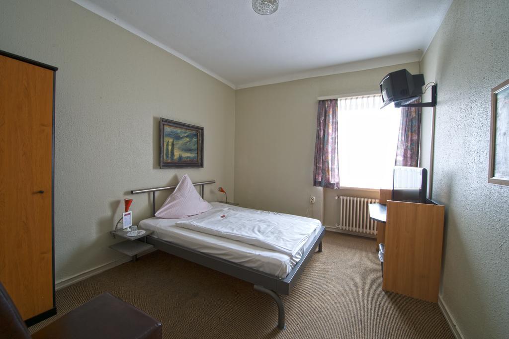Hotel Continental Saarbrücken Pokój zdjęcie