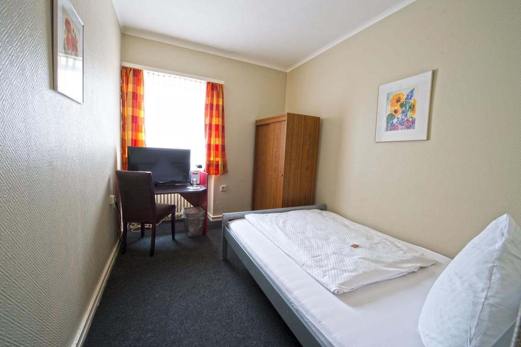 Hotel Continental Saarbrücken Pokój zdjęcie
