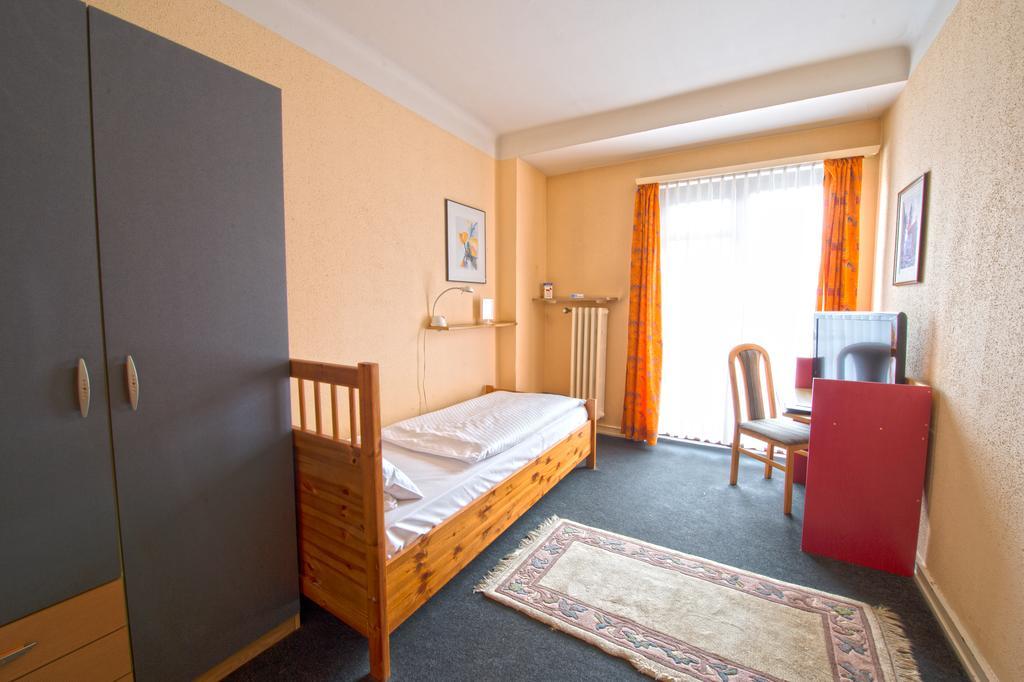 Hotel Continental Saarbrücken Pokój zdjęcie