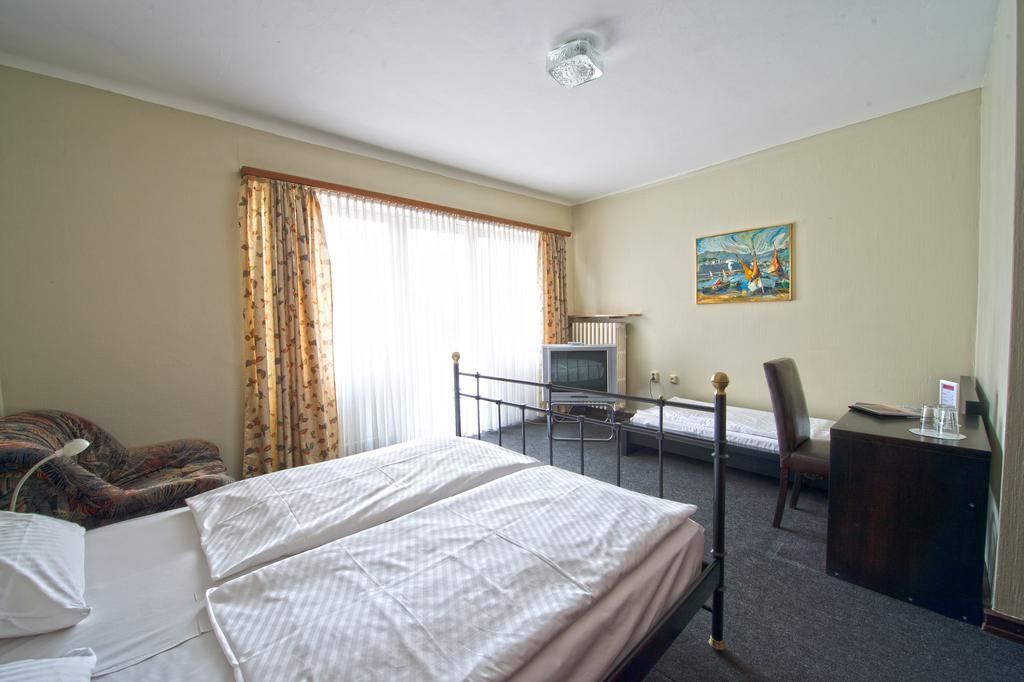 Hotel Continental Saarbrücken Pokój zdjęcie