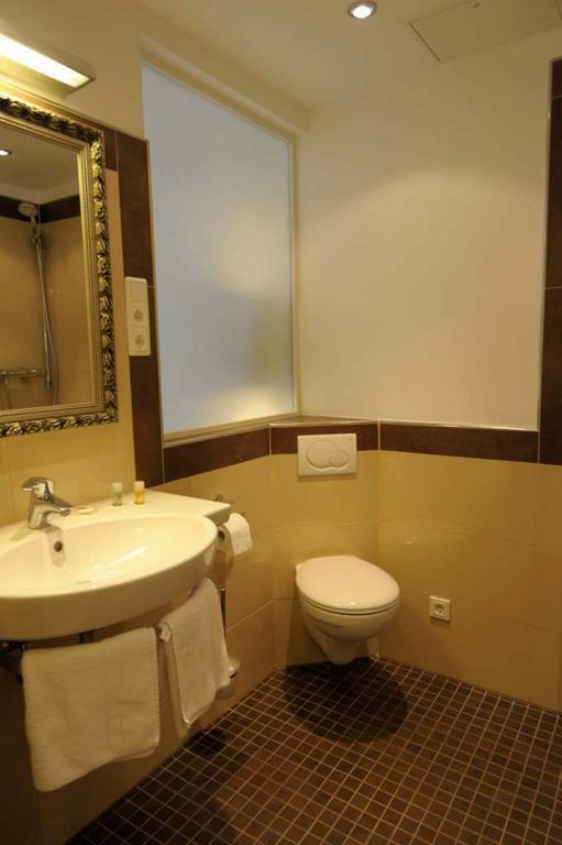 Hotel Continental Saarbrücken Pokój zdjęcie